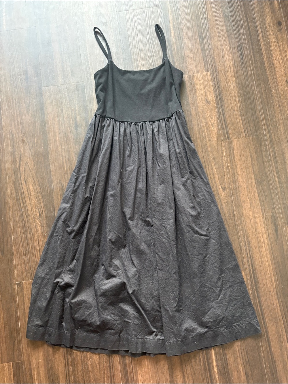 Black Sleeveless A-Line Midi Dress